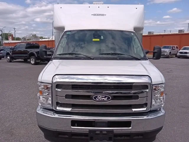 New 2026 Oxford White Ford E-450 DRW image 8