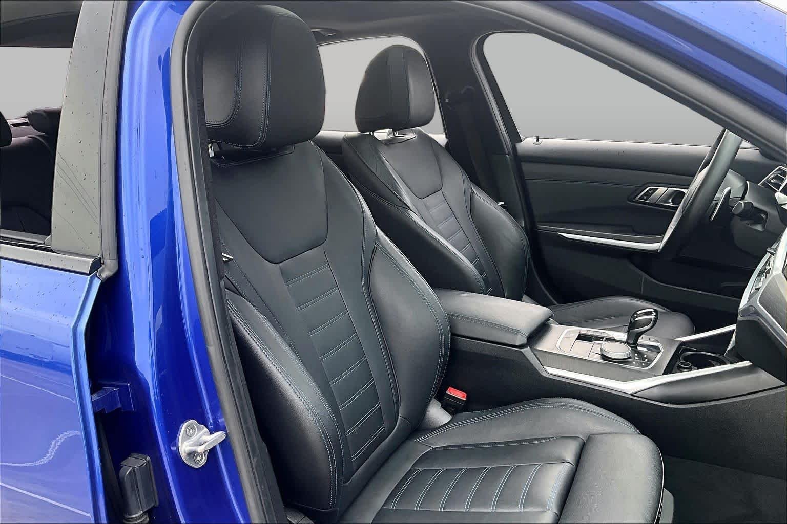 Used 2020 Portimao Blue Metallic BMW 330i image 8