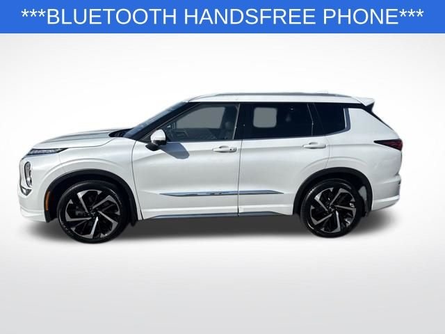 Used 2024  Mitsubishi SEL image 2