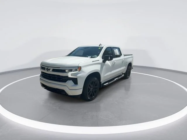 Used 2023 White Chevrolet RST image 3
