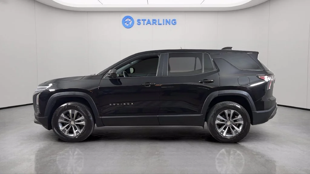 Used 2025 Mosaic Black Metallic Chevrolet LT image 4