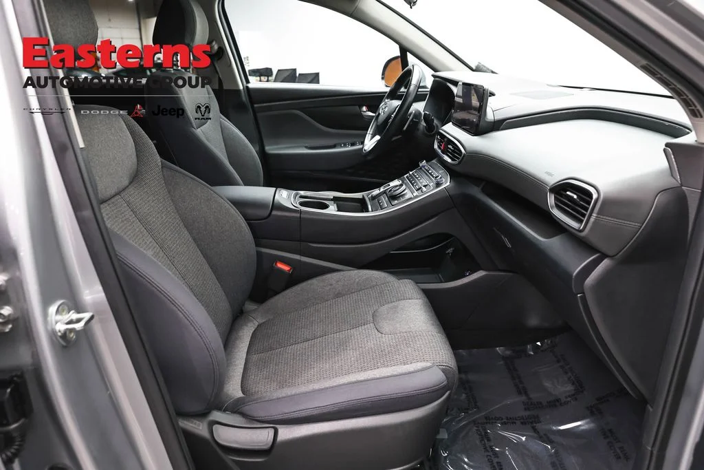 Used 2023 Silver Hyundai SEL image 24
