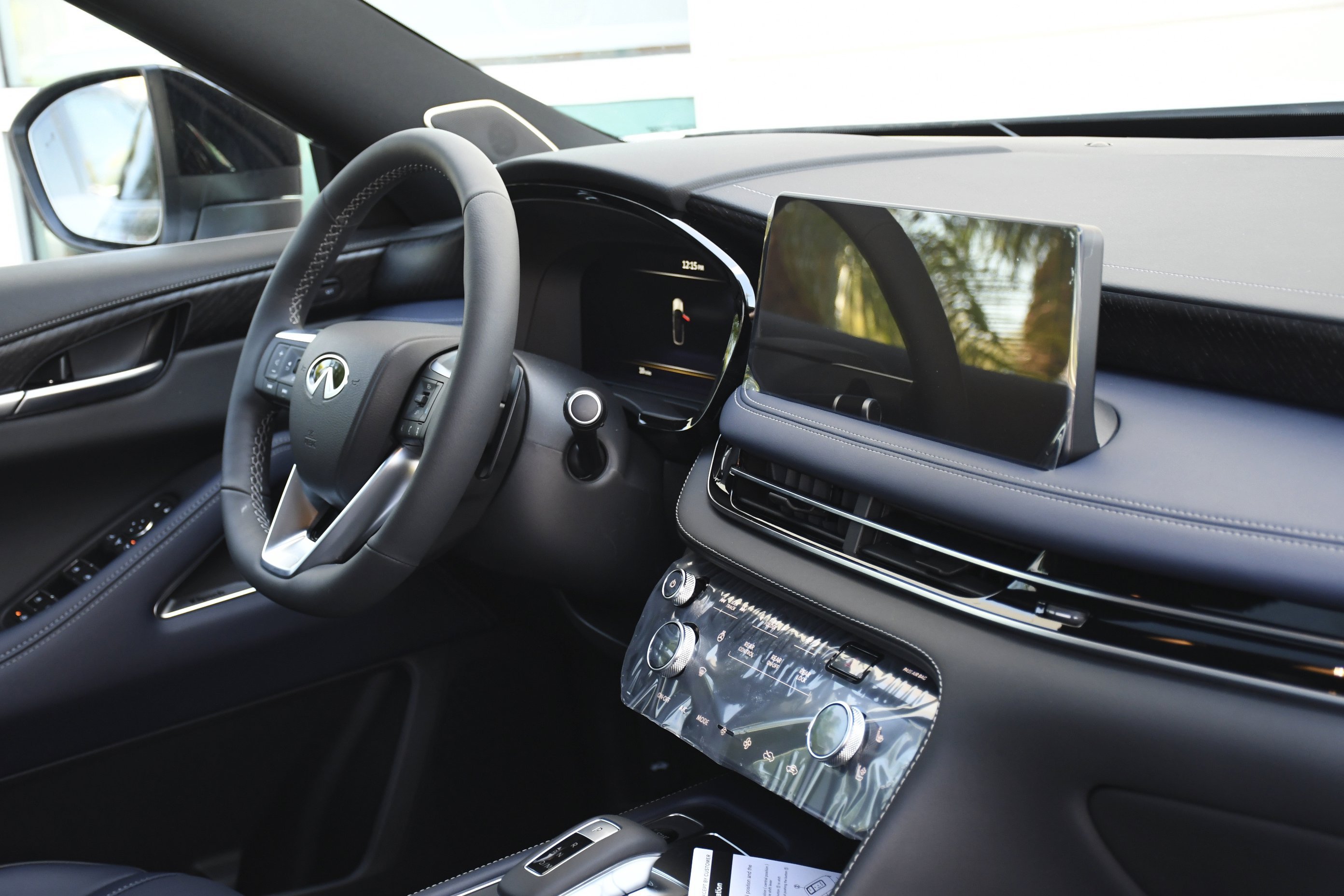 New 2026 RADIANT WHITE INFINITI Sport AWD image 34