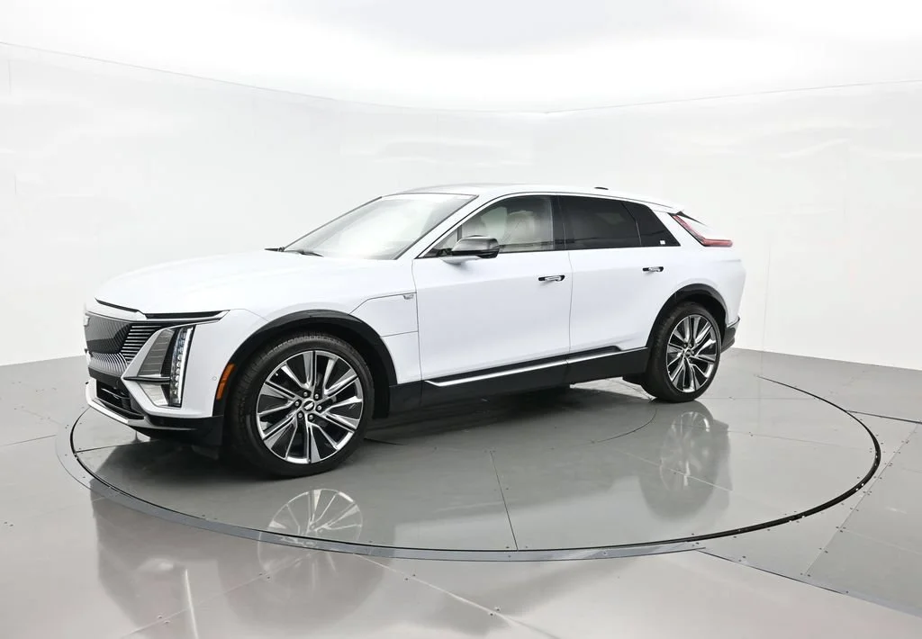 Used 2026 Cadillac LYRIQ Signature Luxury with VIN 1GYKPTRL1TZ302930 for sale in Naperville, IL