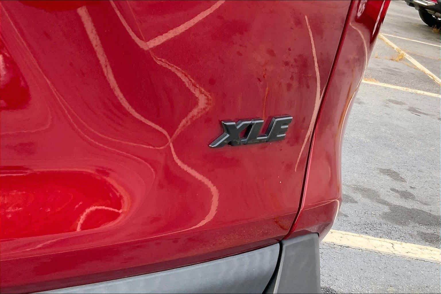 Used 2024 Ruby Flare Pearl Toyota XLE image 10