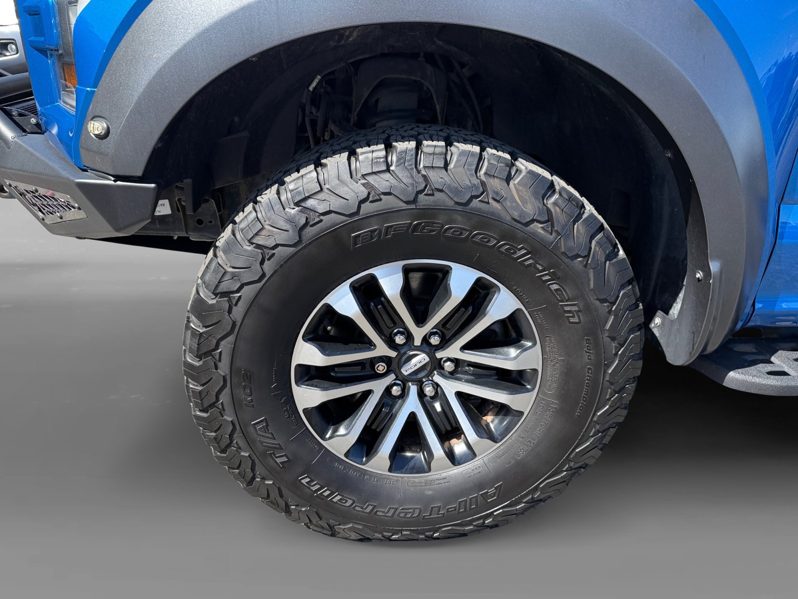 Certified Used 2019 Blue Metallic Ford Raptor image 9