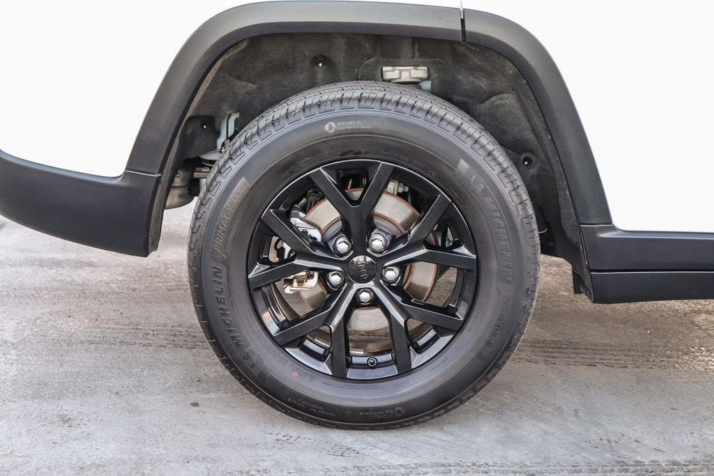 Used 2025 Bright White Clearcoat Jeep Altitude image 12