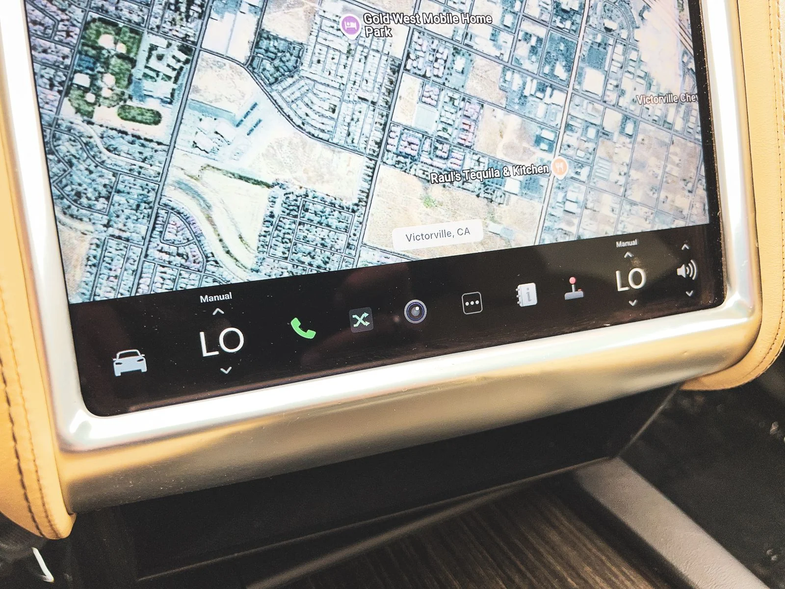 2016 Tesla Model X - Photo 23