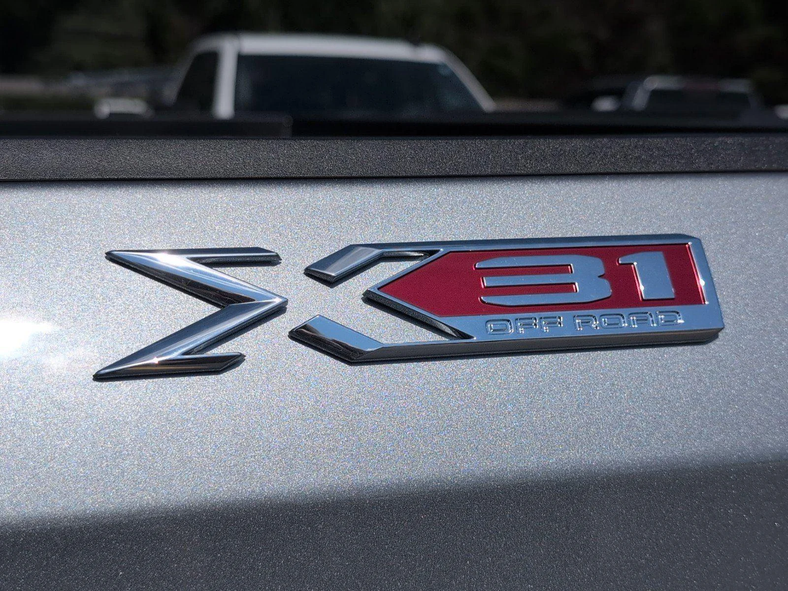 New 2026 Sterling Metallic GMC Elevation image 6