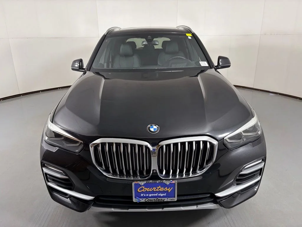 Used 2020 Black BMW sDrive40i image 3