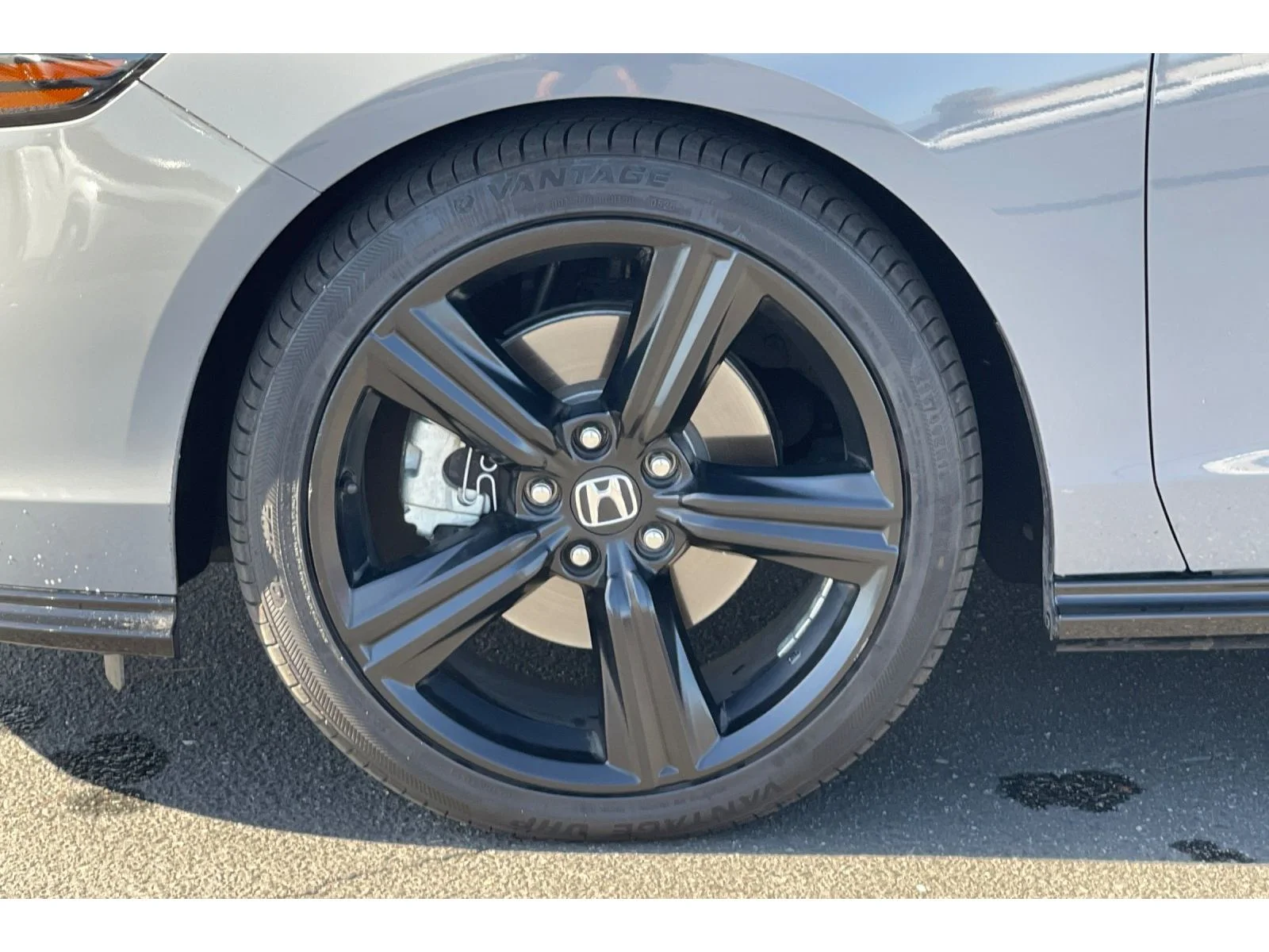 Used 2024 Urban Gray Pearl Honda Sport-L image 41