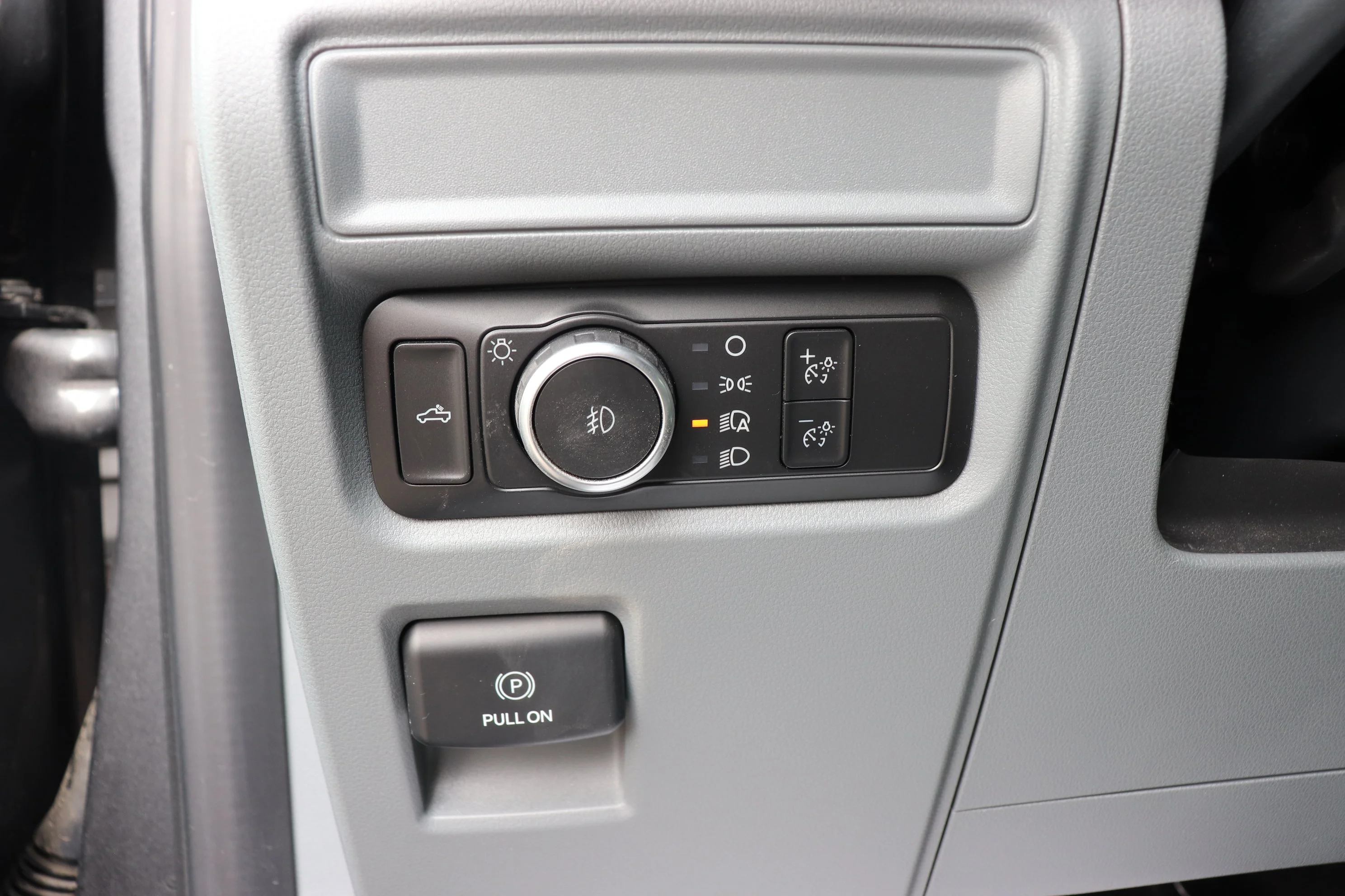 Certified Used 2022 Gray Ford XLT image 10