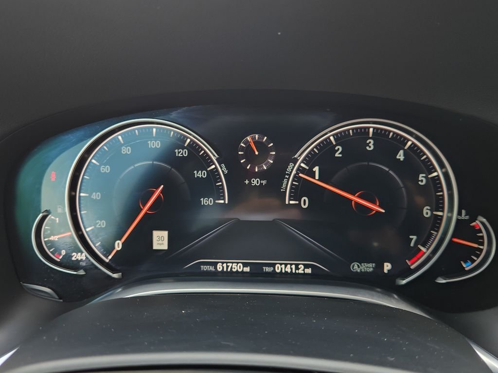 Used 2019 White Metallic BMW 750i image 15