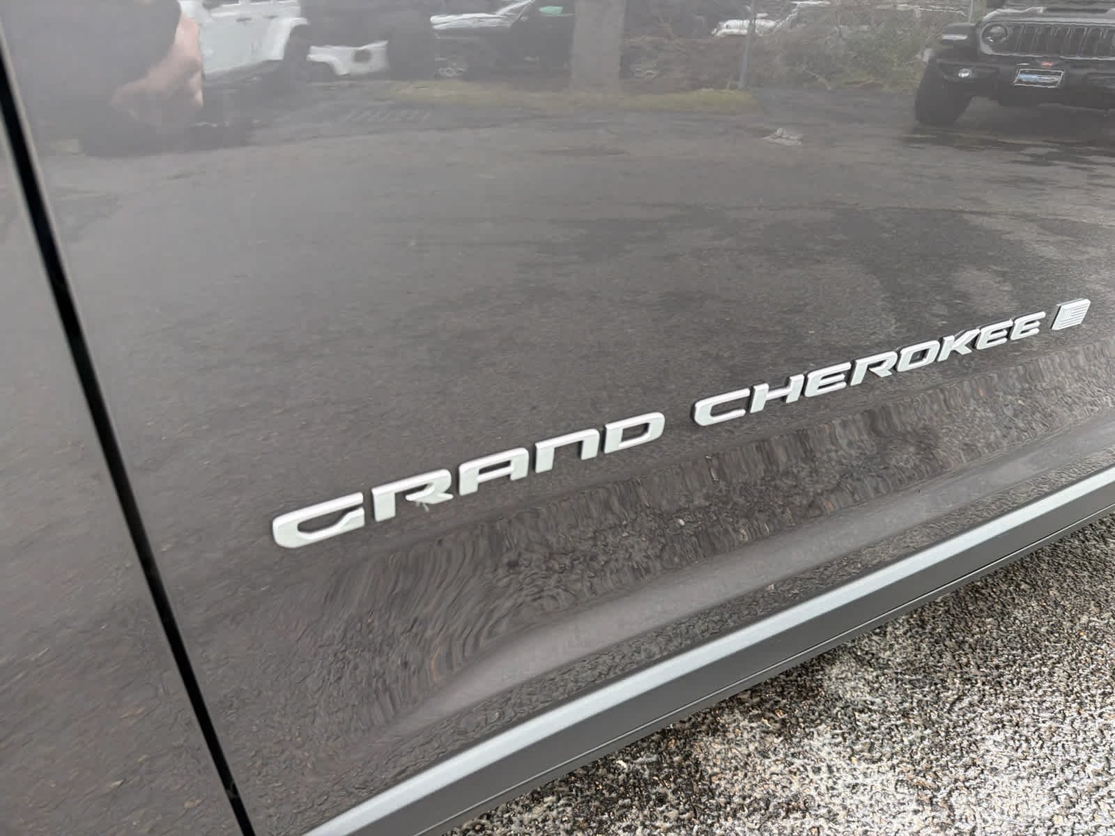 Used 2024 Baltic Gray Metallic Clearcoat Jeep Limited image 10