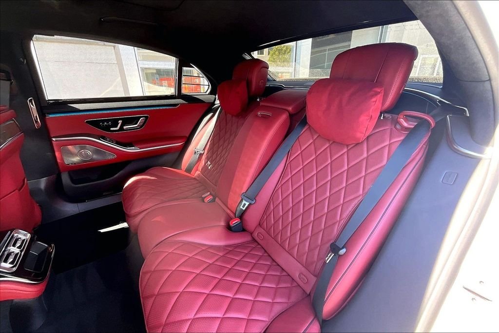 Certified Used 2023  Mercedes-Benz S 580 image 28