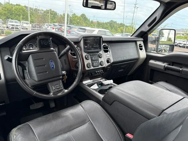 Used 2016 Shadow Black Ford Lariat image 8