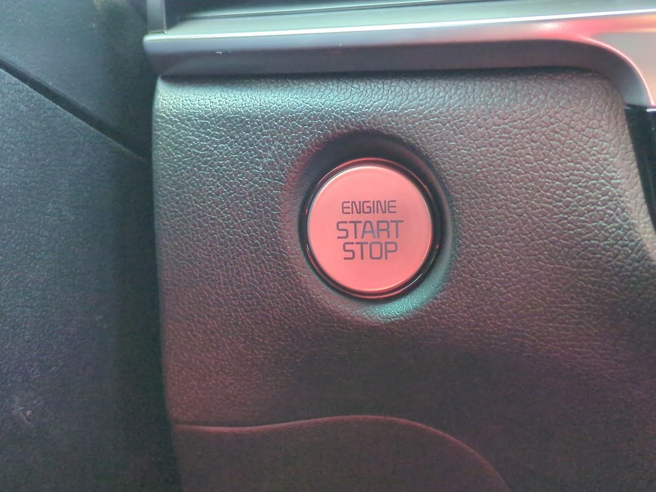 New 2026 Snow White Pearl Kia EX image 17