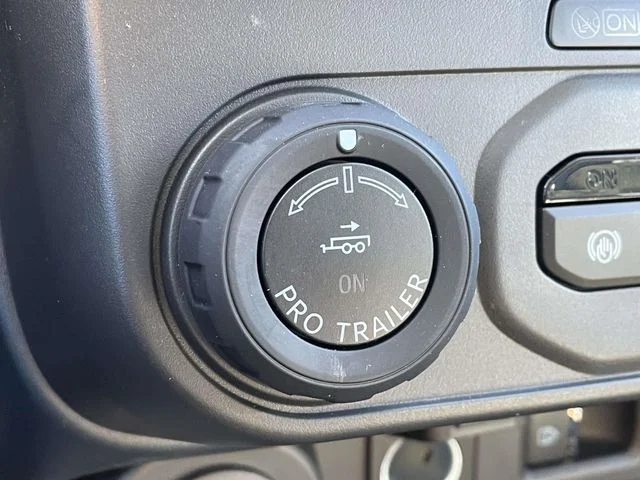 New 2026 Space White Metallic Ford Tremor® image 27