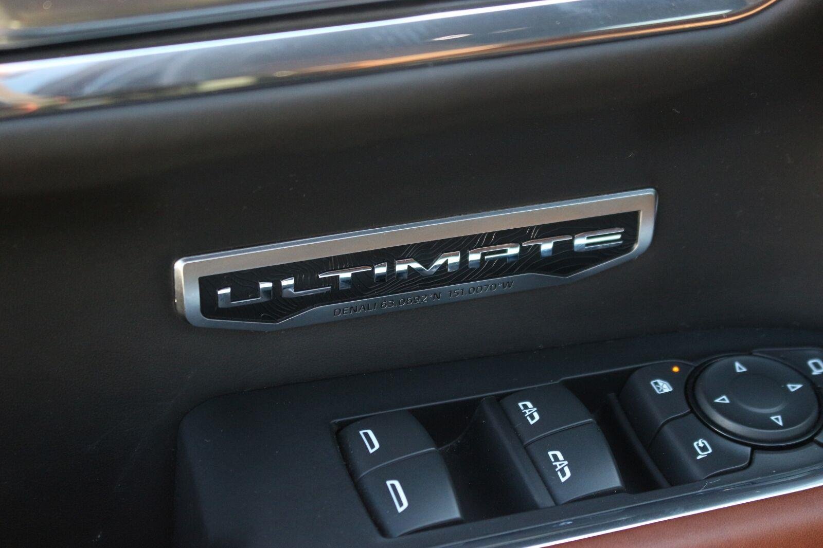 Used 2024 Onyx Black GMC Denali Ultimate image 16
