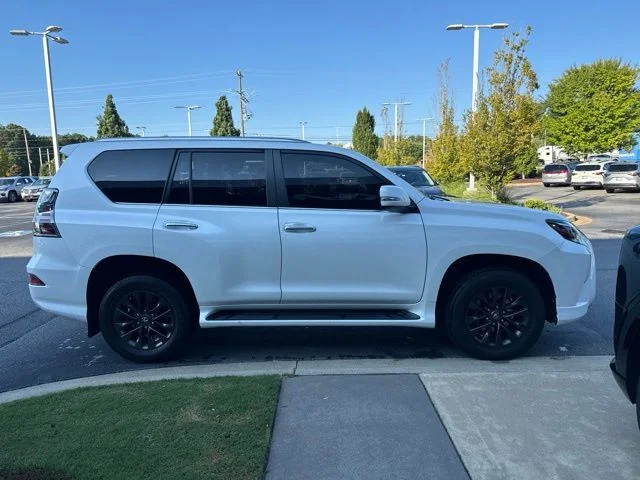 Used 2020 White Lexus 460 image 6