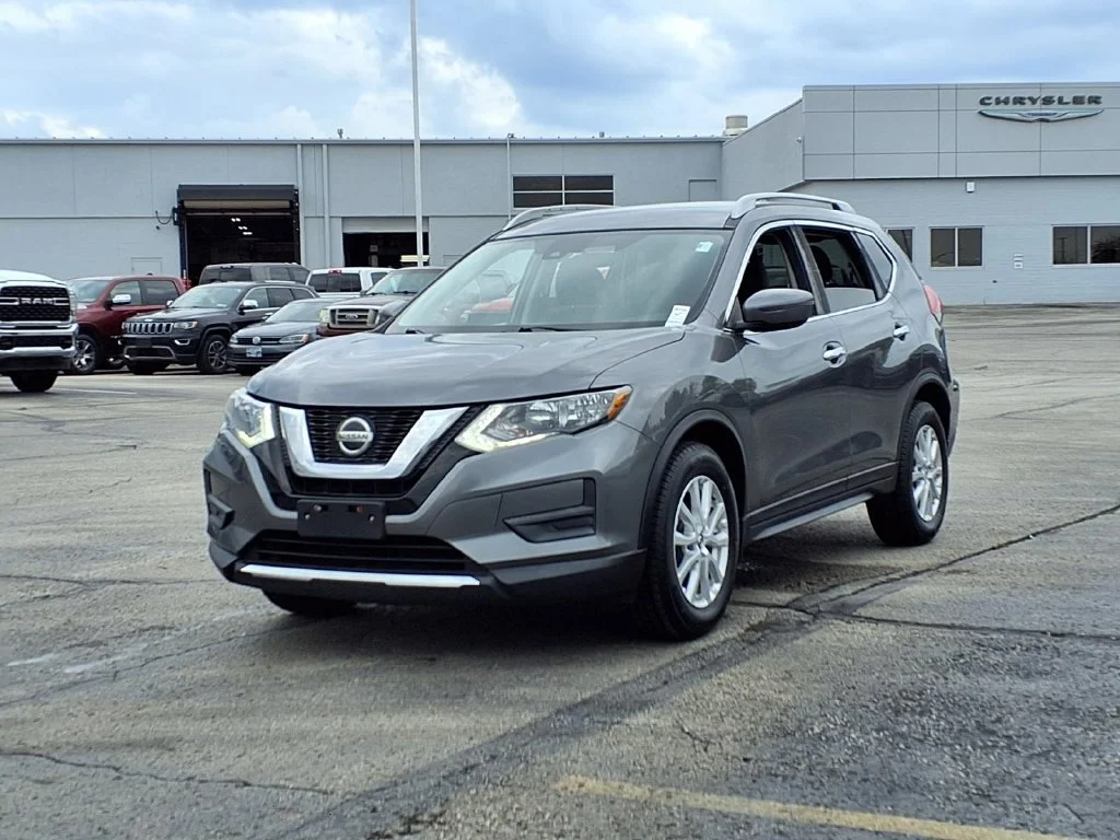 Used 2019 Nissan Rogue S with VIN 5N1AT2MT6KC782801 for sale in Kansas City