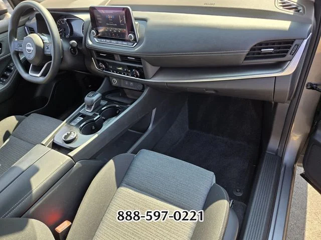 Used 2023 Gray Nissan SV image 18