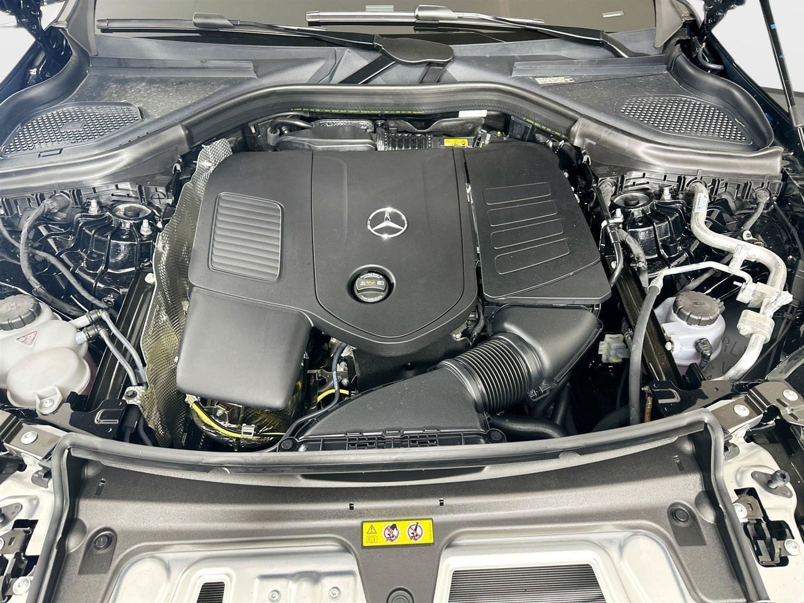Used 2026  Mercedes-Benz GLC 300 image 37