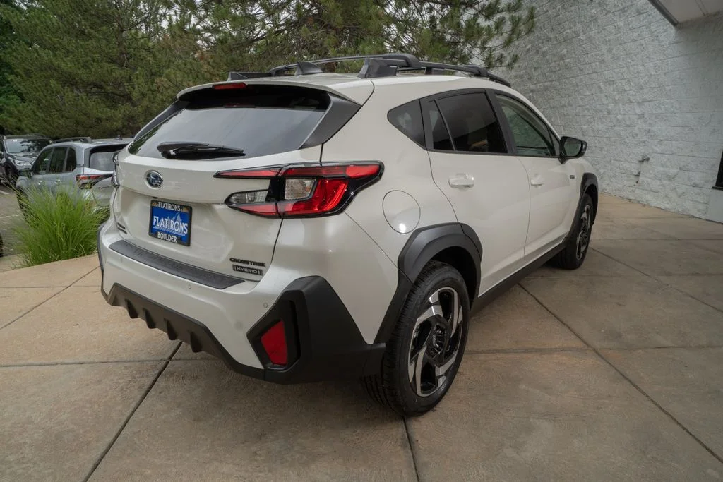 New 2026 CRYSTAL WHITE PEARL Subaru Limited Hybrid image 6