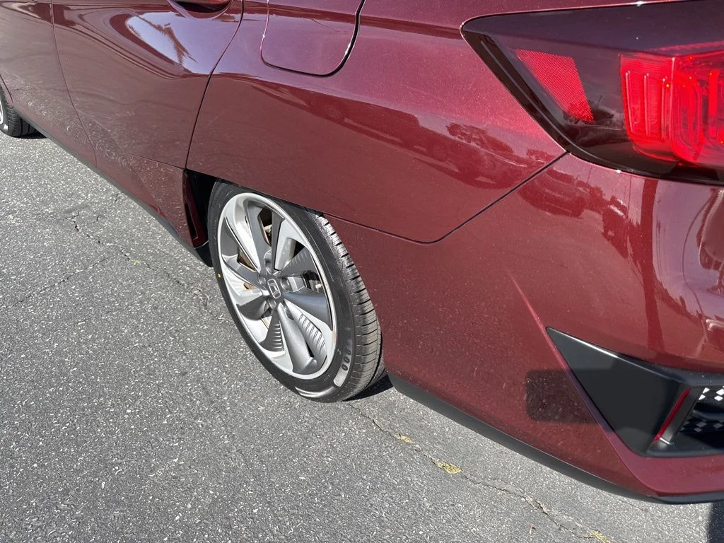 Used 2020  Honda Touring image 9