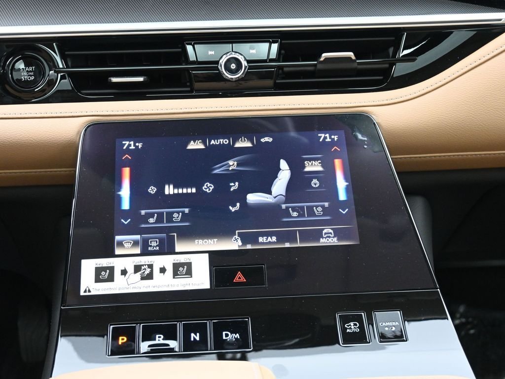 New 2026 RADIANT WHITE INFINITI Luxe 4WD image 18