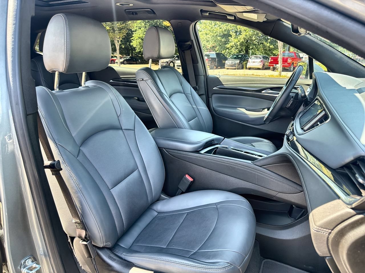 Used 2023 Includes Pitch Dark Night lower exterior accent color.) Buick Essence image 23