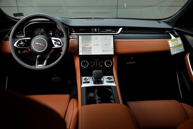 2026 Jaguar F-Pace R-Dynamic S - Photo 28