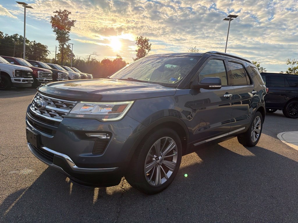 Used 2018 Blue Metallic Ford Limited image 8