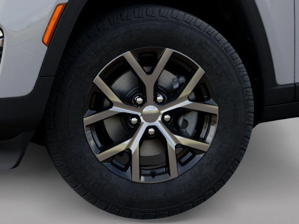 New 2025 Bright White Clear-Coat Exterior Paint Jeep Limited image 8