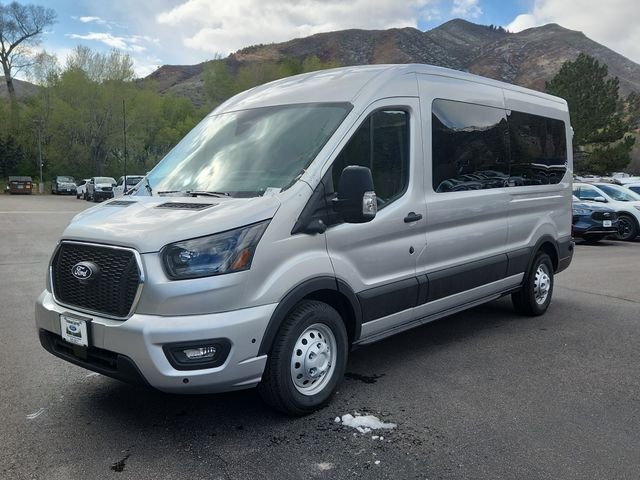 New 2026 Ingot Silver Metallic Ford Passenger Van XLT image 5