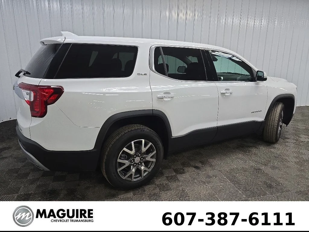 Used 2023 White GMC SLE image 3