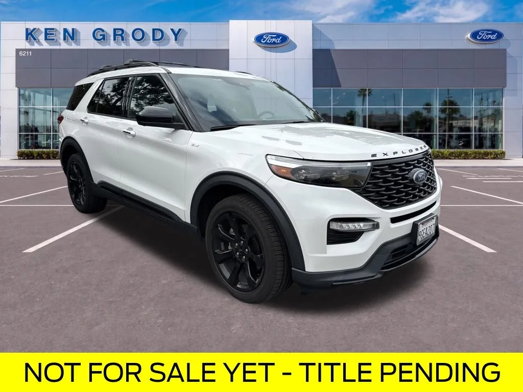 2023 Ford Explorer ST-LINE 4WD's photo