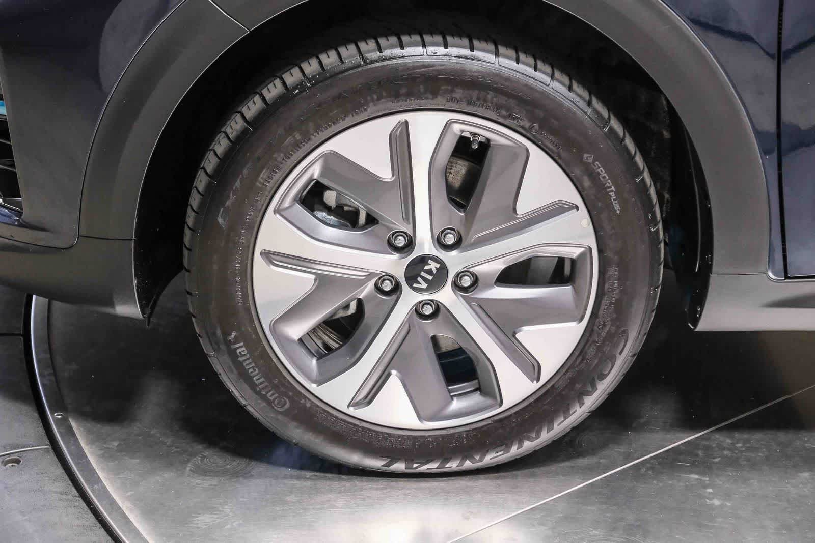 Used 2020 Gravity Blue Kia EX image 10