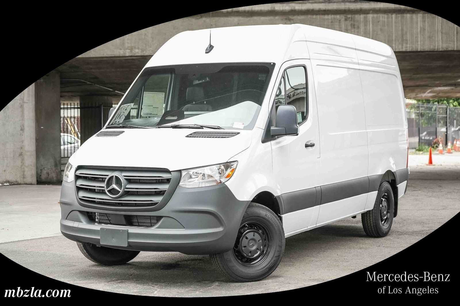 New 2026 Arctic White Mercedes-Benz Cargo 144WB High Roof RWD 2.0L I4 Diesel Turbo SO image 27
