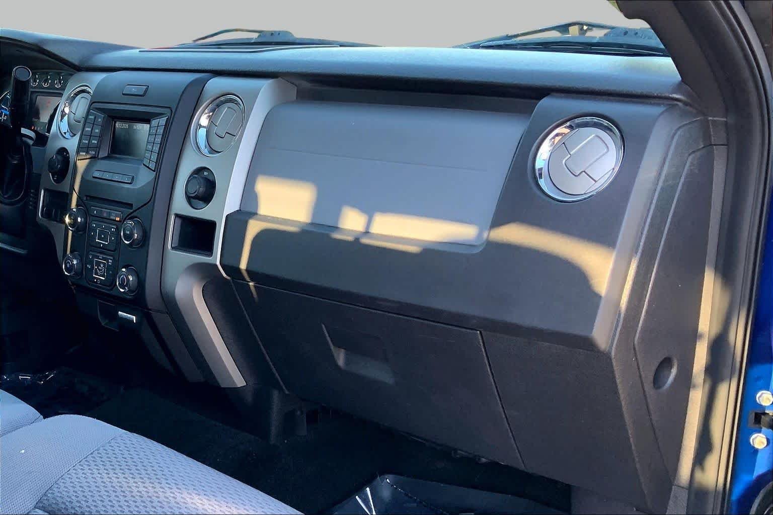 Used 2014 Blue Flame Metallic Ford XLT image 17