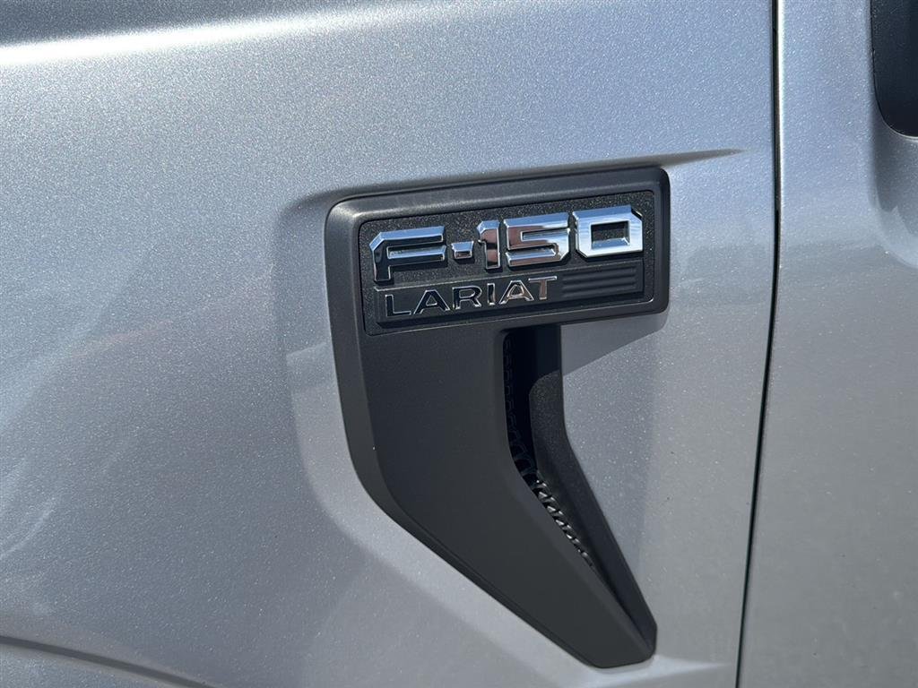 Used 2023 Iconic Silver Ford LARIAT image 15