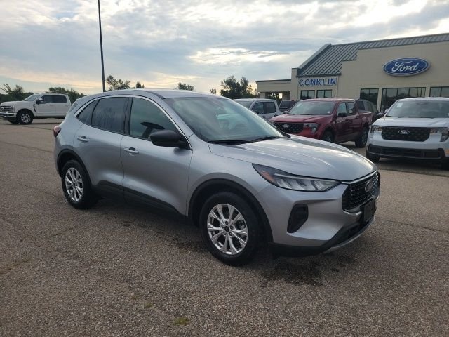 Used 2024 Silver Metallic Ford Active image 20