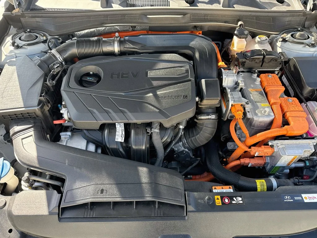 Used 2024 Silver Hyundai SEL image 37