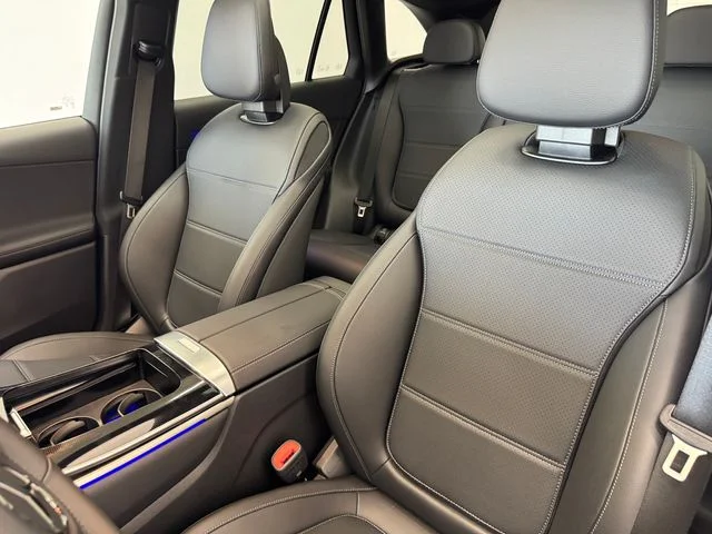 New 2027 Silver Mercedes-Benz GLC 300 image 44