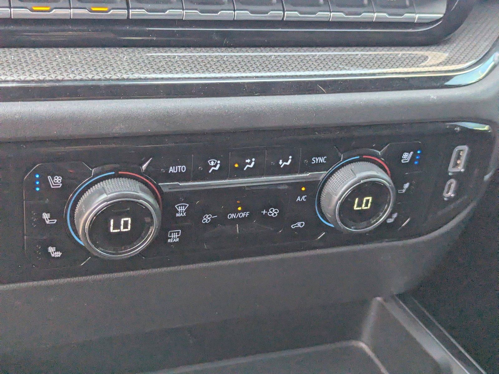 Used 2023 Glacier Blue Metallic Chevrolet ZR2 image 25