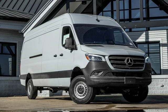 2026 Mercedes-Benz Sprinter 2500 Cargo 170 WB