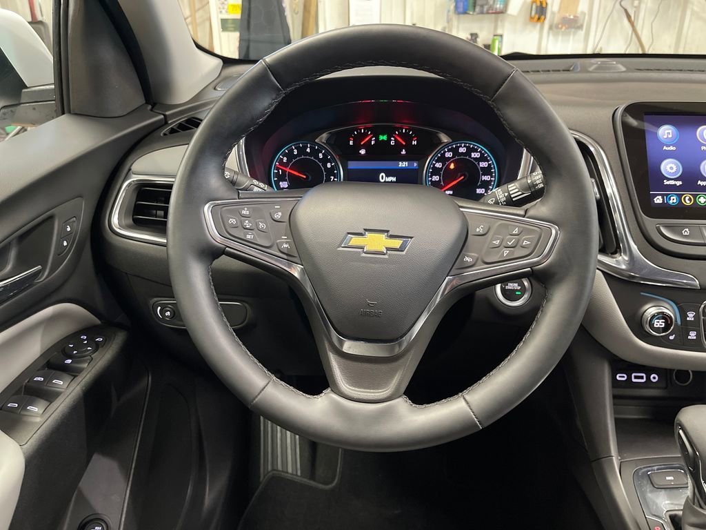 Used 2024 Summit White Chevrolet LT image 20