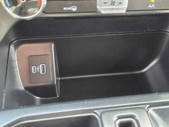 Used 2024 Black Ford XLT image 25