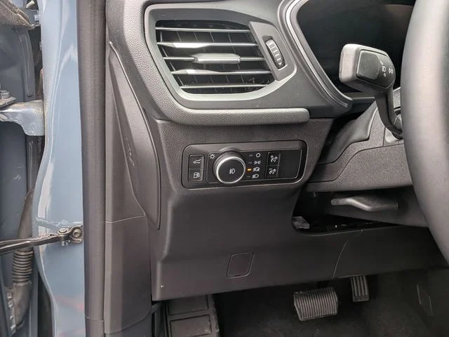 Used 2025 Blue Ford Base image 17