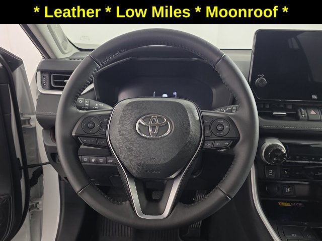 Used 2025 Pearl Toyota Limited image 13